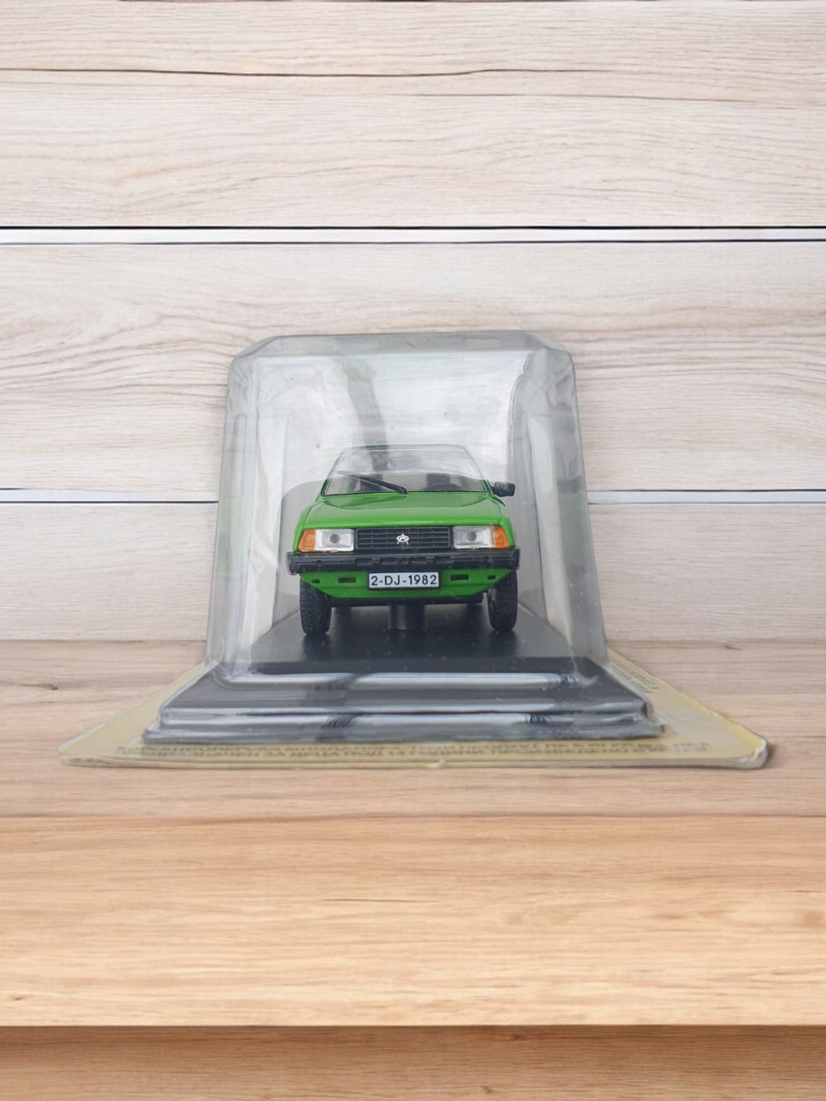 Miniature oltcit club 1/43 verte