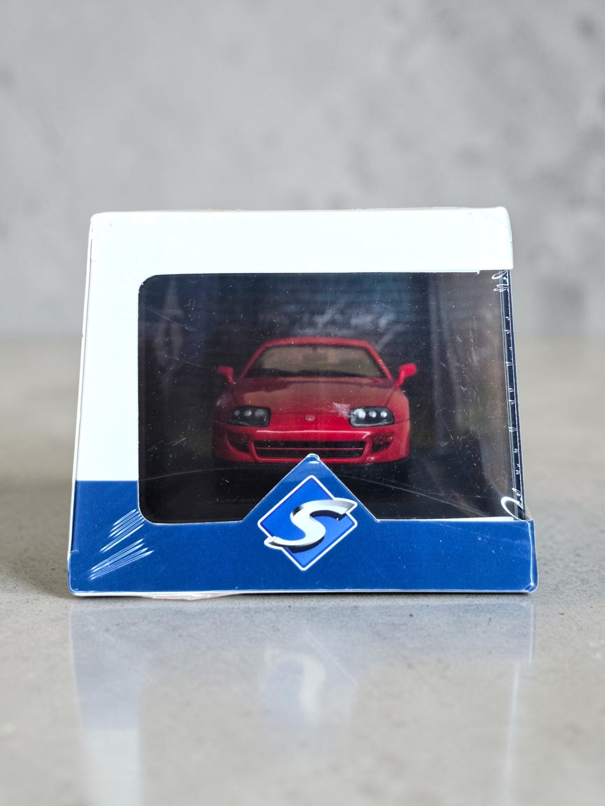 Solido Toyota Supra MKIV 2001 Rouge 1/43 S4314003 – Neuve Scellée