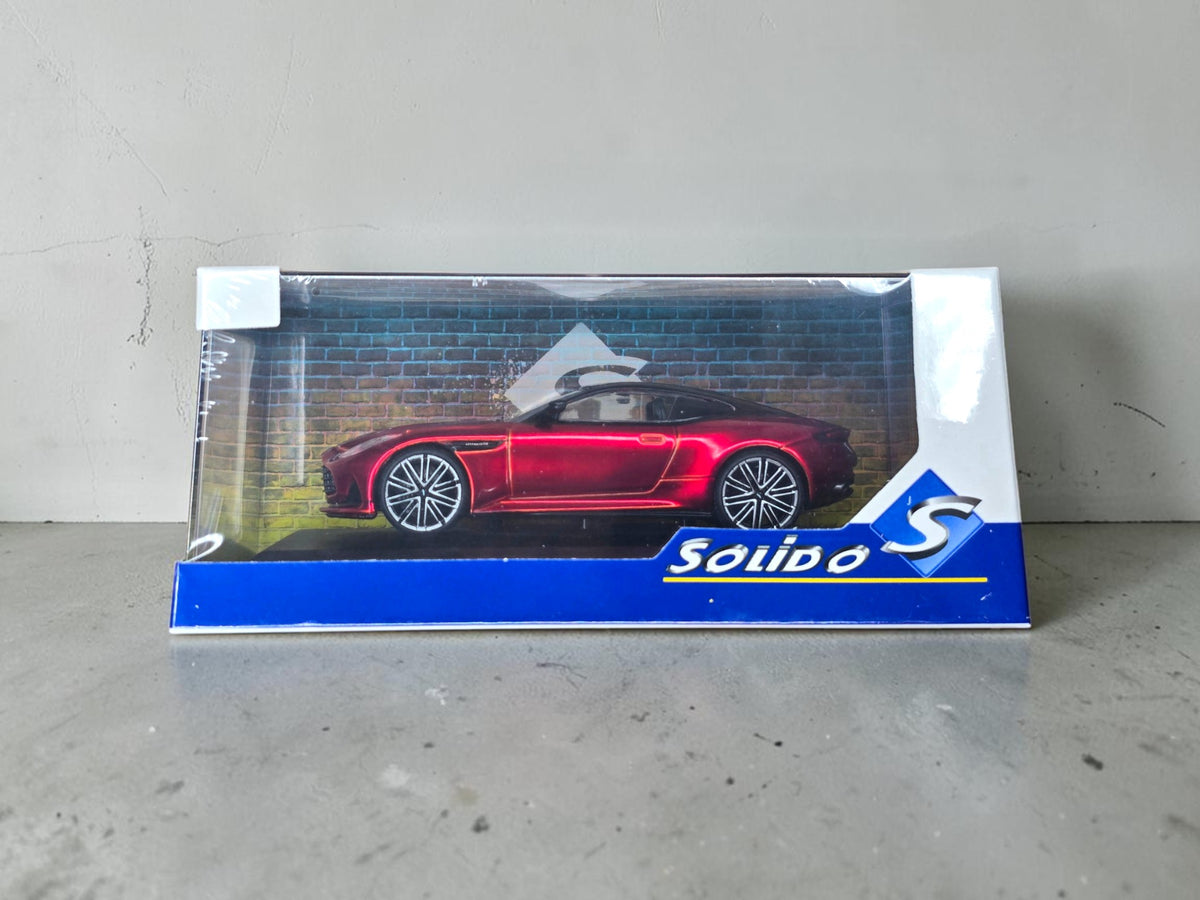 Solido Aston Martin DB12 2023 Hyper Red 1/43 S4315701 – Neuve Scellée