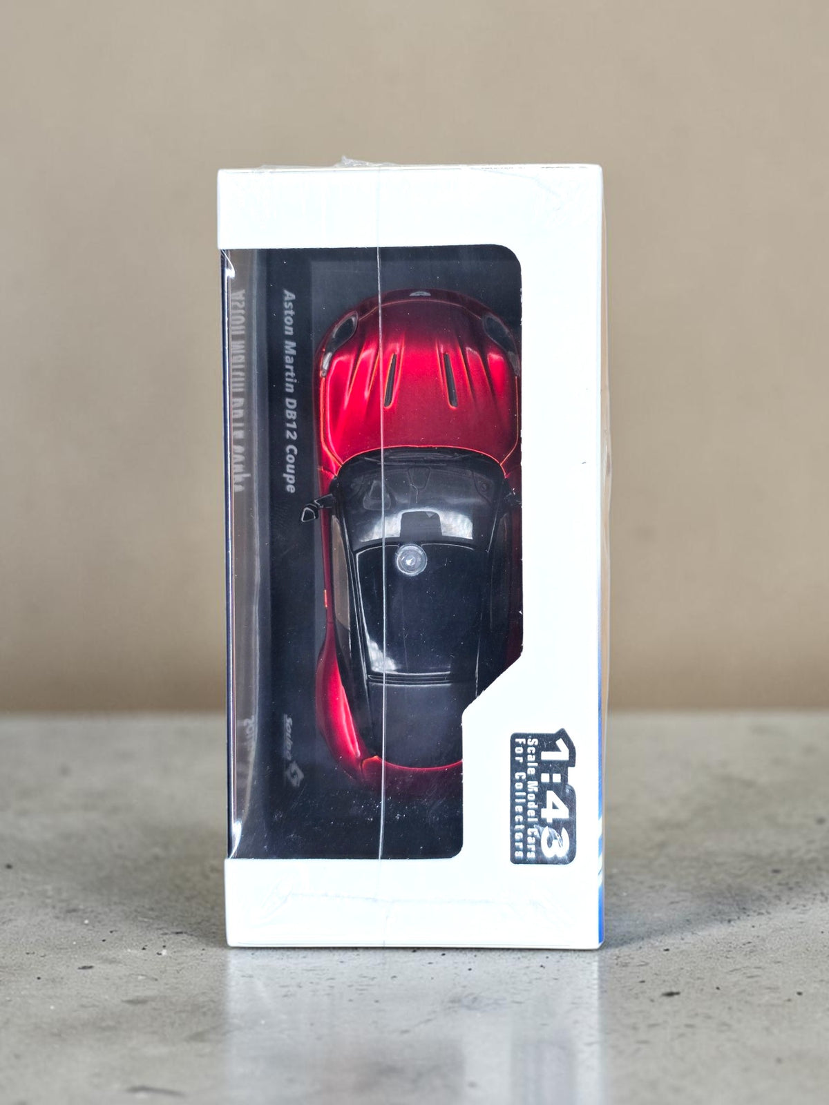Solido Aston Martin DB12 2023 Hyper Red 1/43 S4315701 – Neuve Scellée