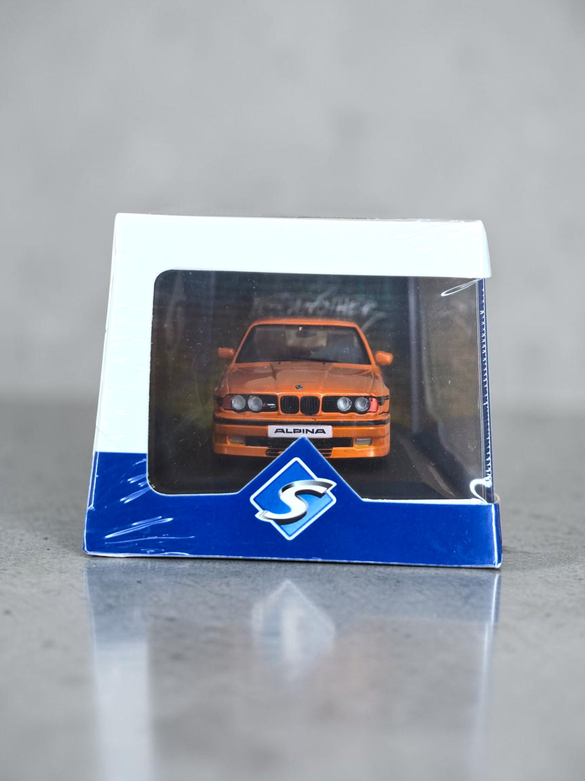 Solido Alpina B10 Biturbo Orange 1/43 S4310407 – Neuve scellée