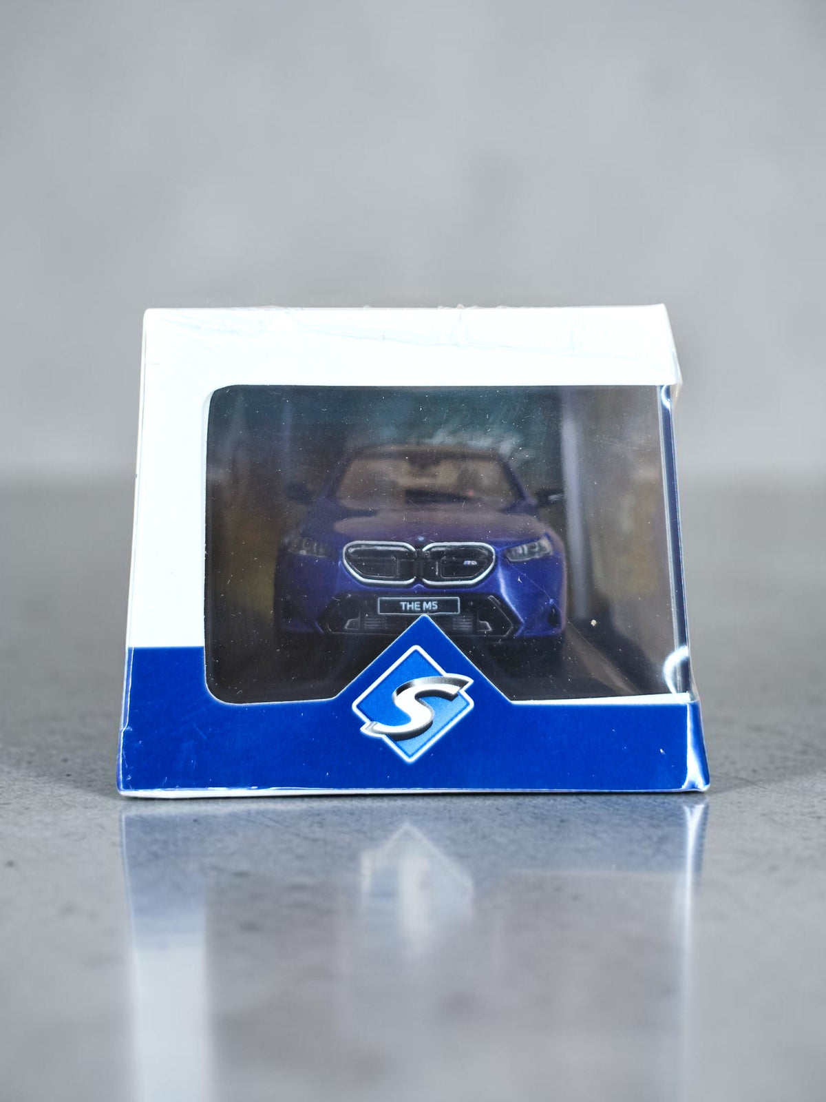 Solido BMW M5 Sedan 2024 Marina Bay Blue 1/43 S4317551 – Neuve Scellée