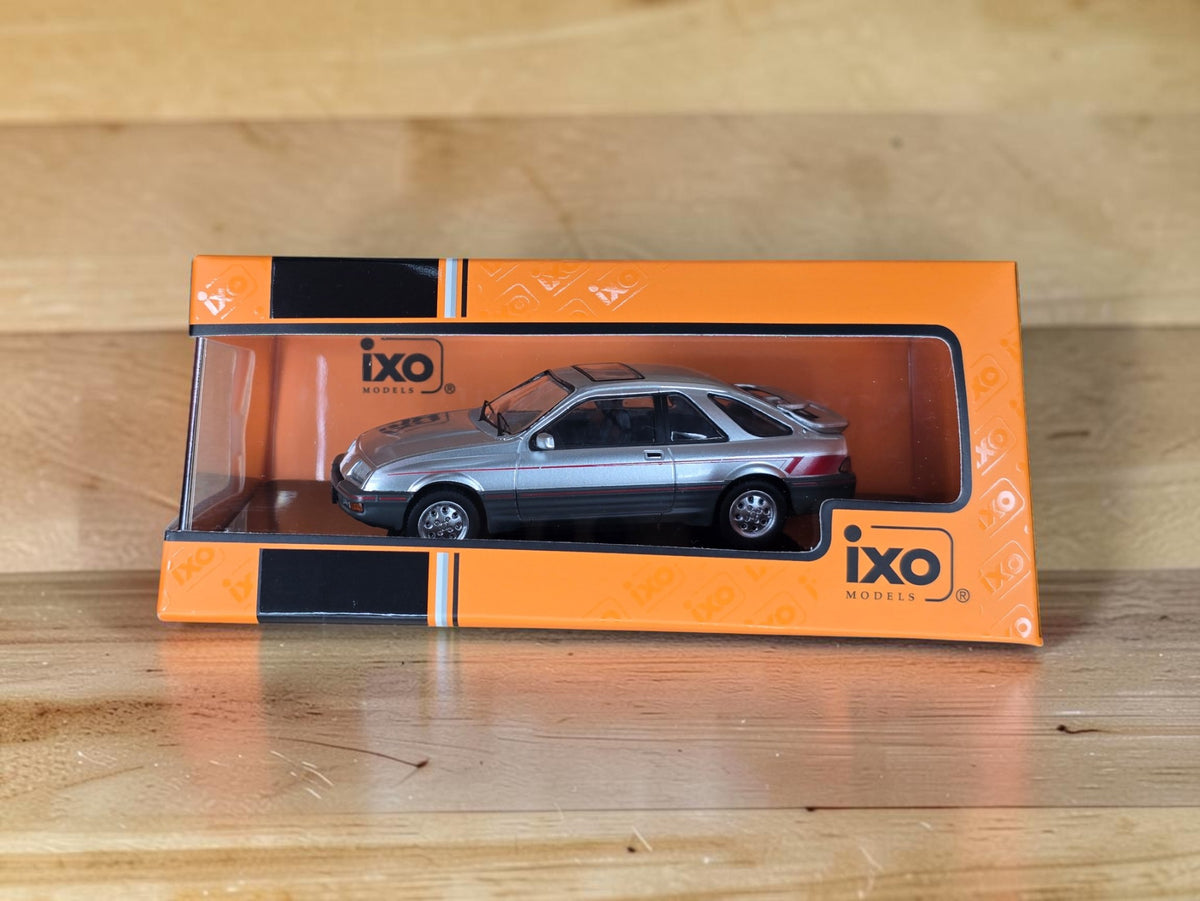 IXO Ford Sierra XR4i 1984 Gris métallisé 1/43 CLC483N.22 – Neuve