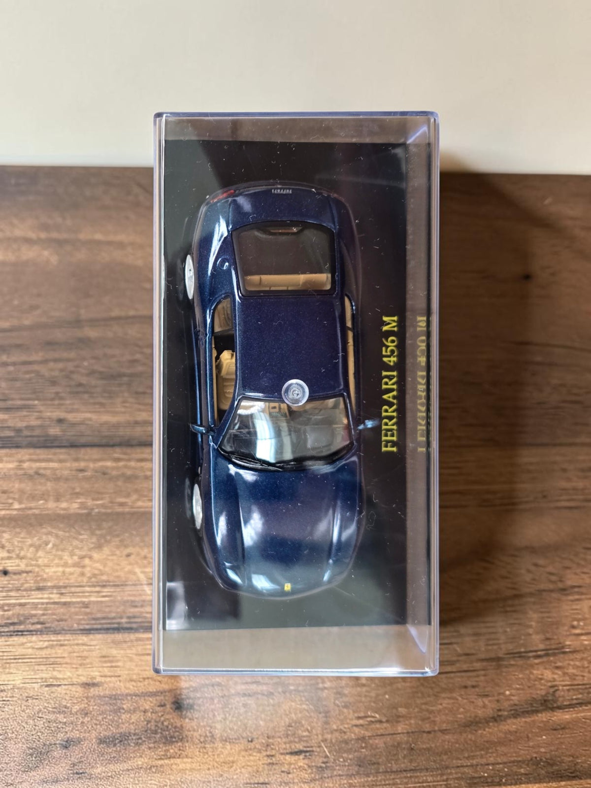 Ferrari 456 M bleu miniature 1/43 avec vitrine