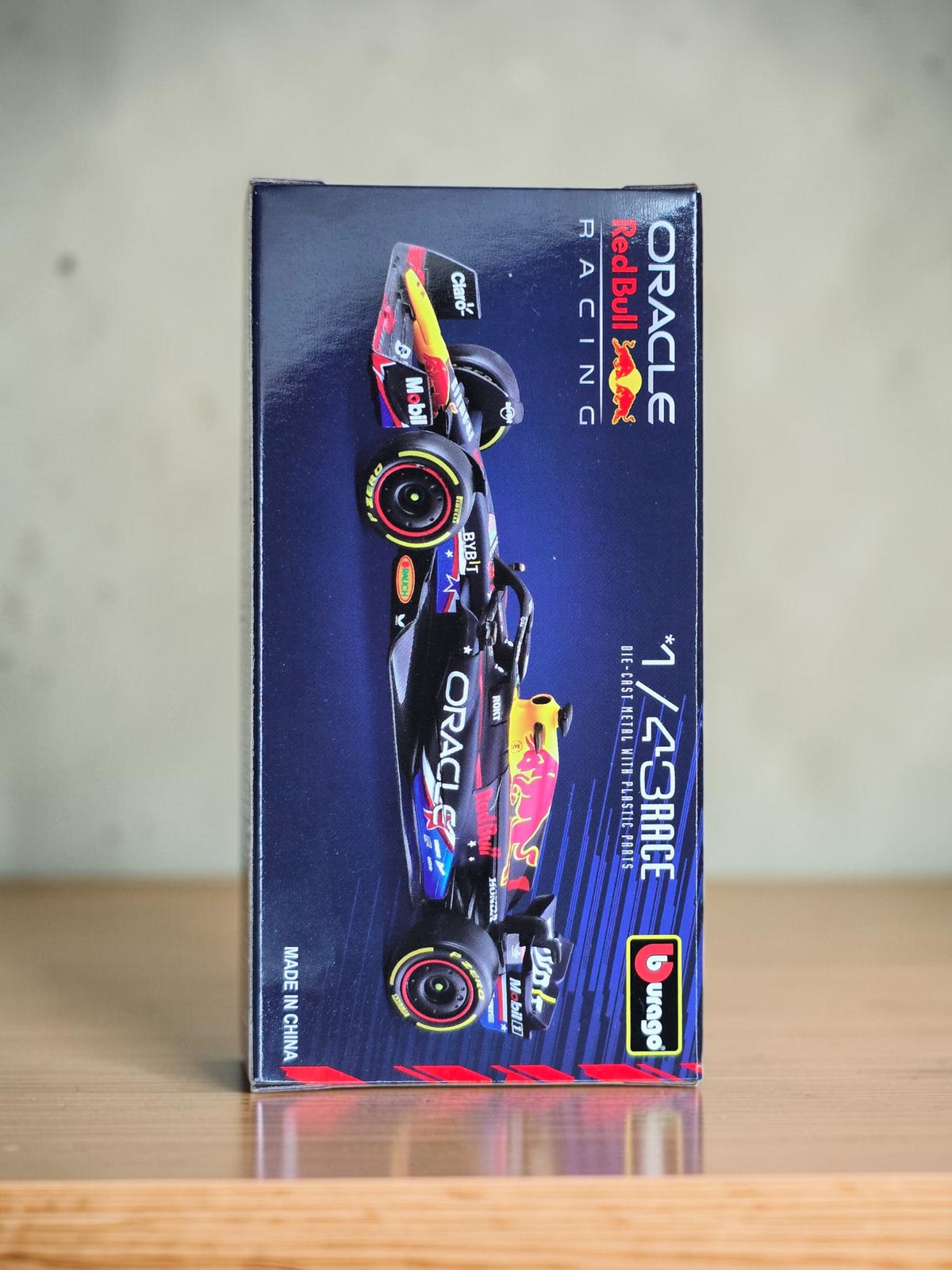 Bburago Red Bull RB19 Sergio Pérez n°11 GP Austin 2023 1/43 neuve