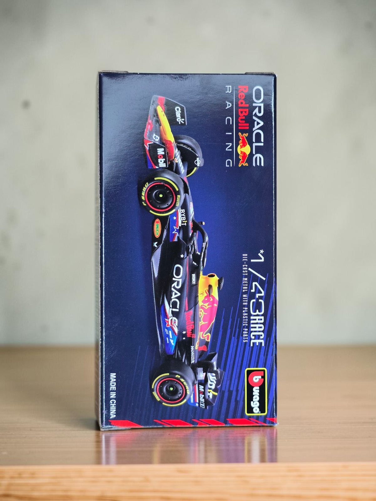 Bburago Red Bull RB19 Max Verstappen n°1 GP USA Austin 2023 1/43